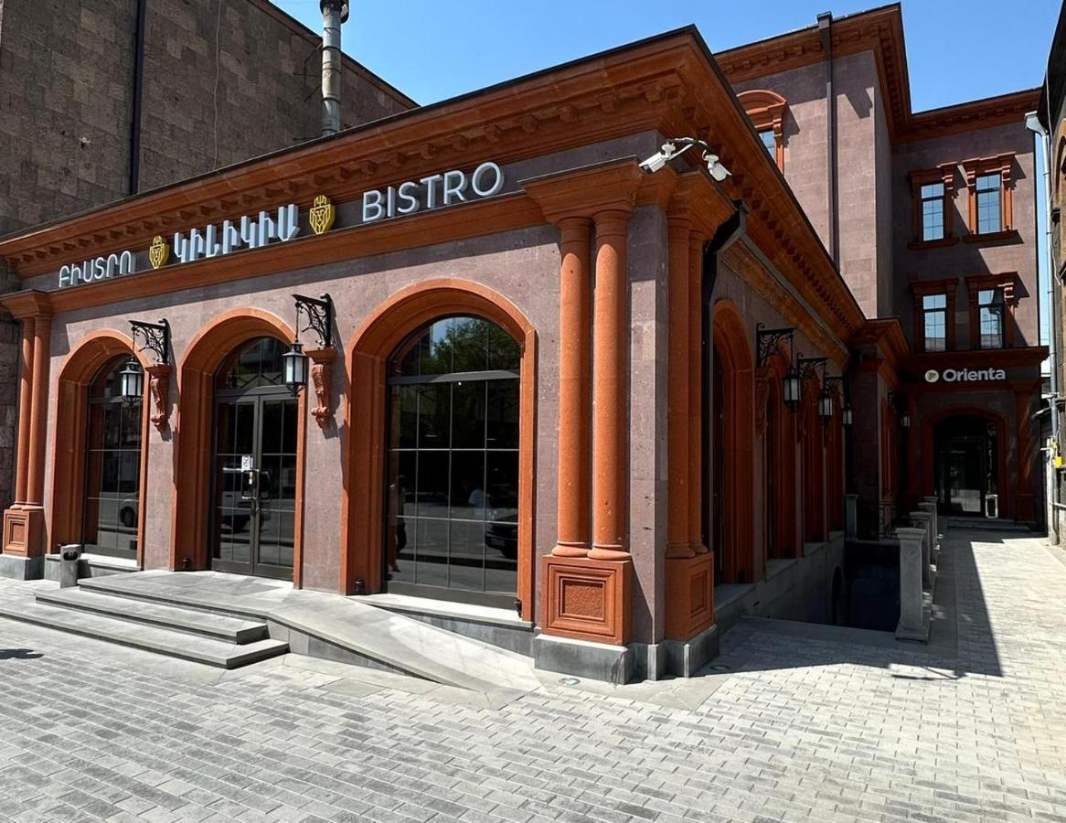 Orienta Hotel Gyumri Exterior photo